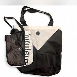 Lululemon Athletica Black and White Tote Bag Set
